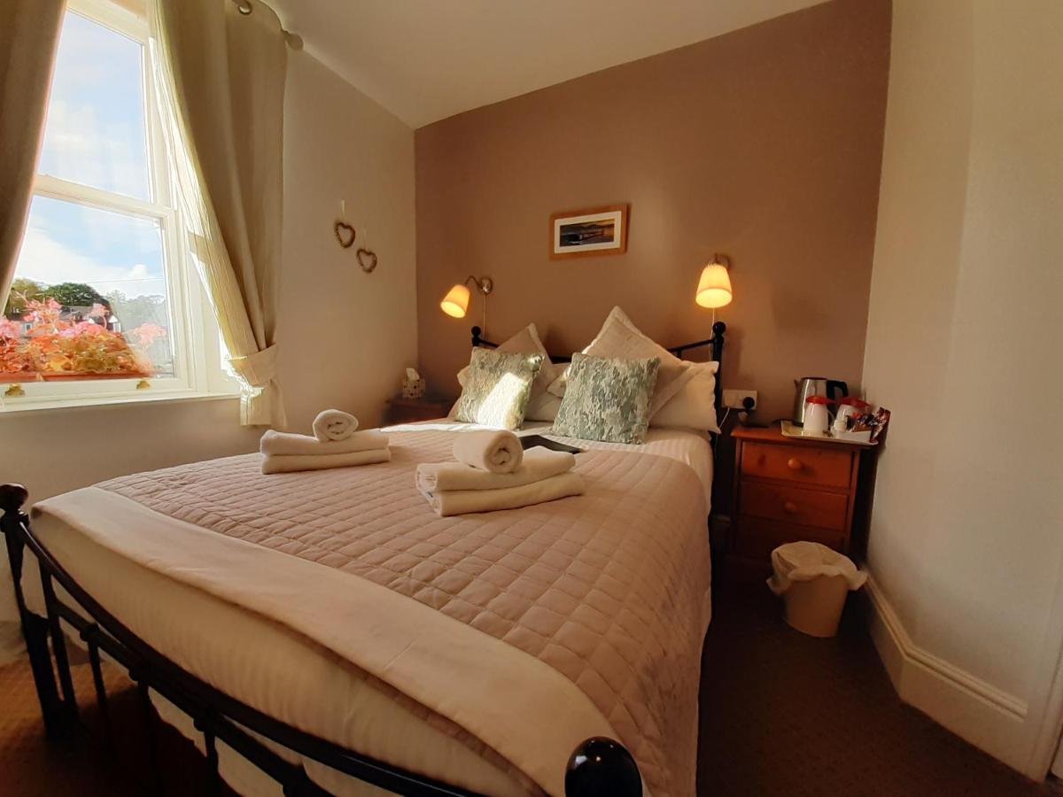 Harvington House Bed and Breakfast Κέσγουικ Εξωτερικό φωτογραφία