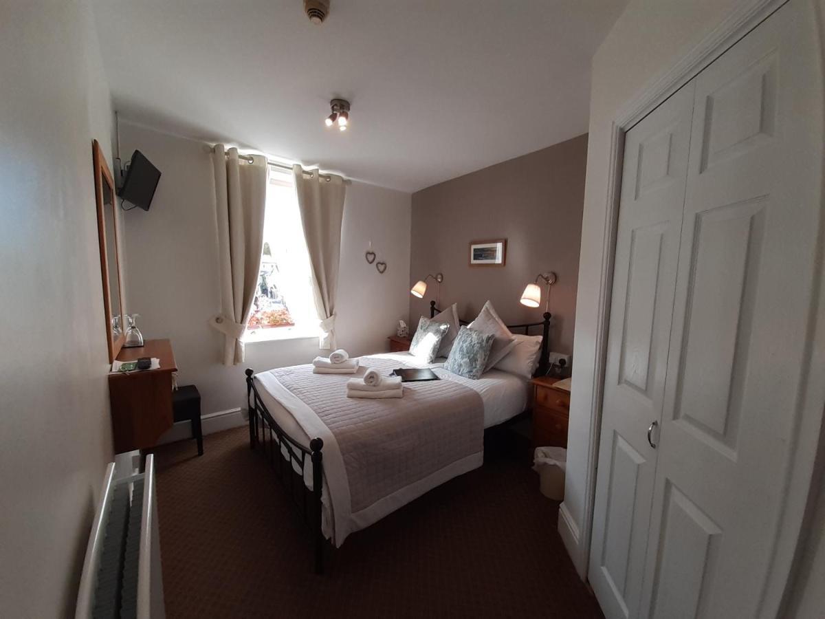 Harvington House Bed and Breakfast Κέσγουικ Εξωτερικό φωτογραφία